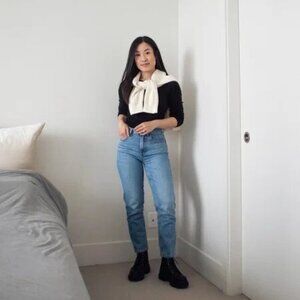 Everlane High Rise The Cheeky Crop‎ Jeans